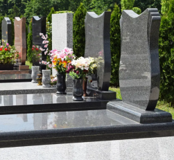 Виготовлення пам’ятників – які матеріали використовуються?